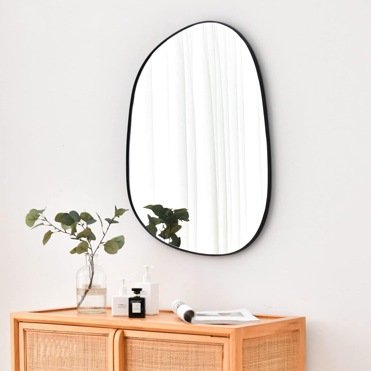 Black Framed Asymmetrical Wall Mirror 27*35 Q77174
