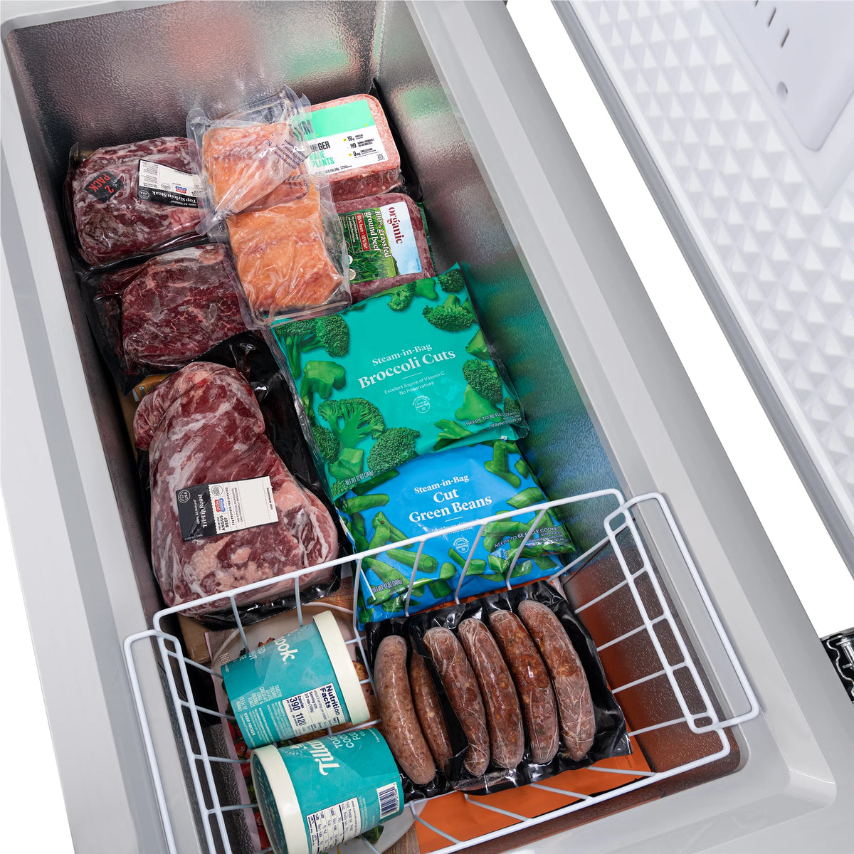 6.7 Cu. Ft. Compact Chest Freezer W16273