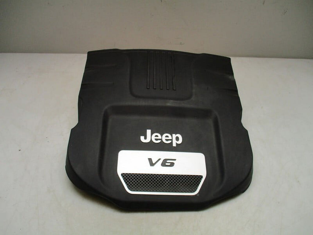 Pre-Owned Jeep Wrangler Engine Cover N43541