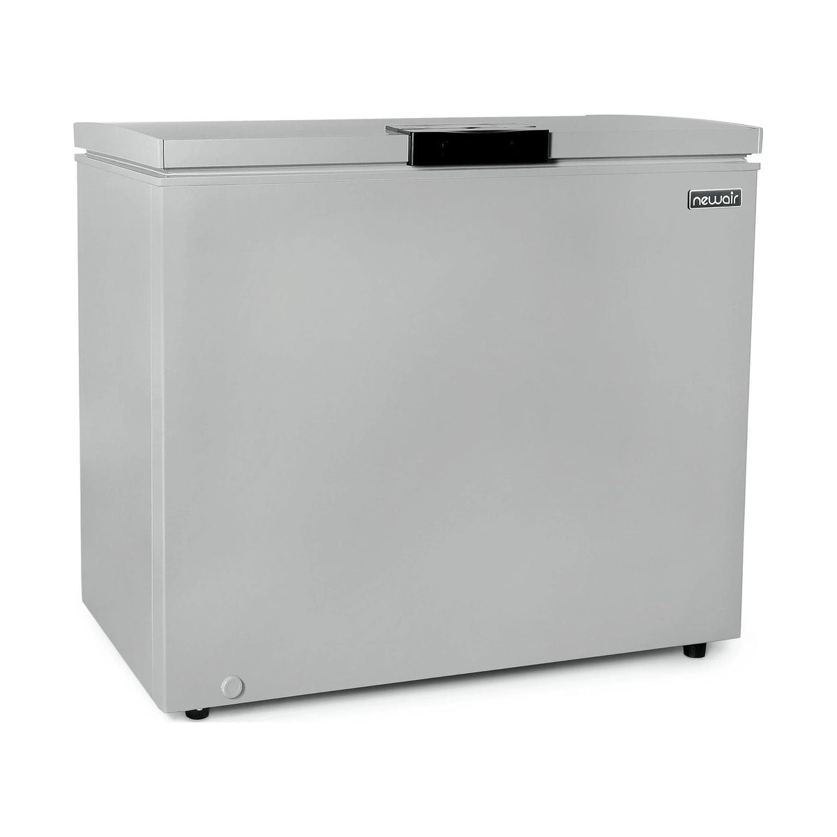 6.7 Cu. Ft. Compact Chest Freezer W16273