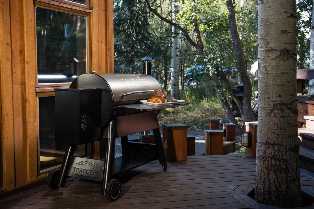 Bronze Wood Pellet Grill and Smoker G877