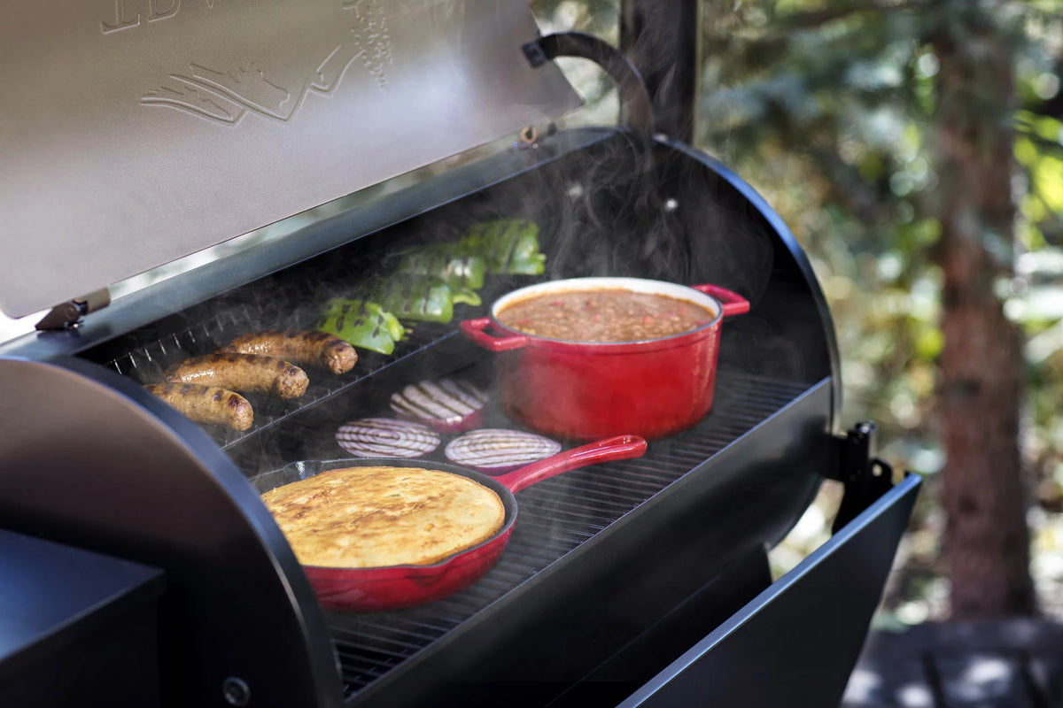 Bronze Wood Pellet Grill and Smoker G877