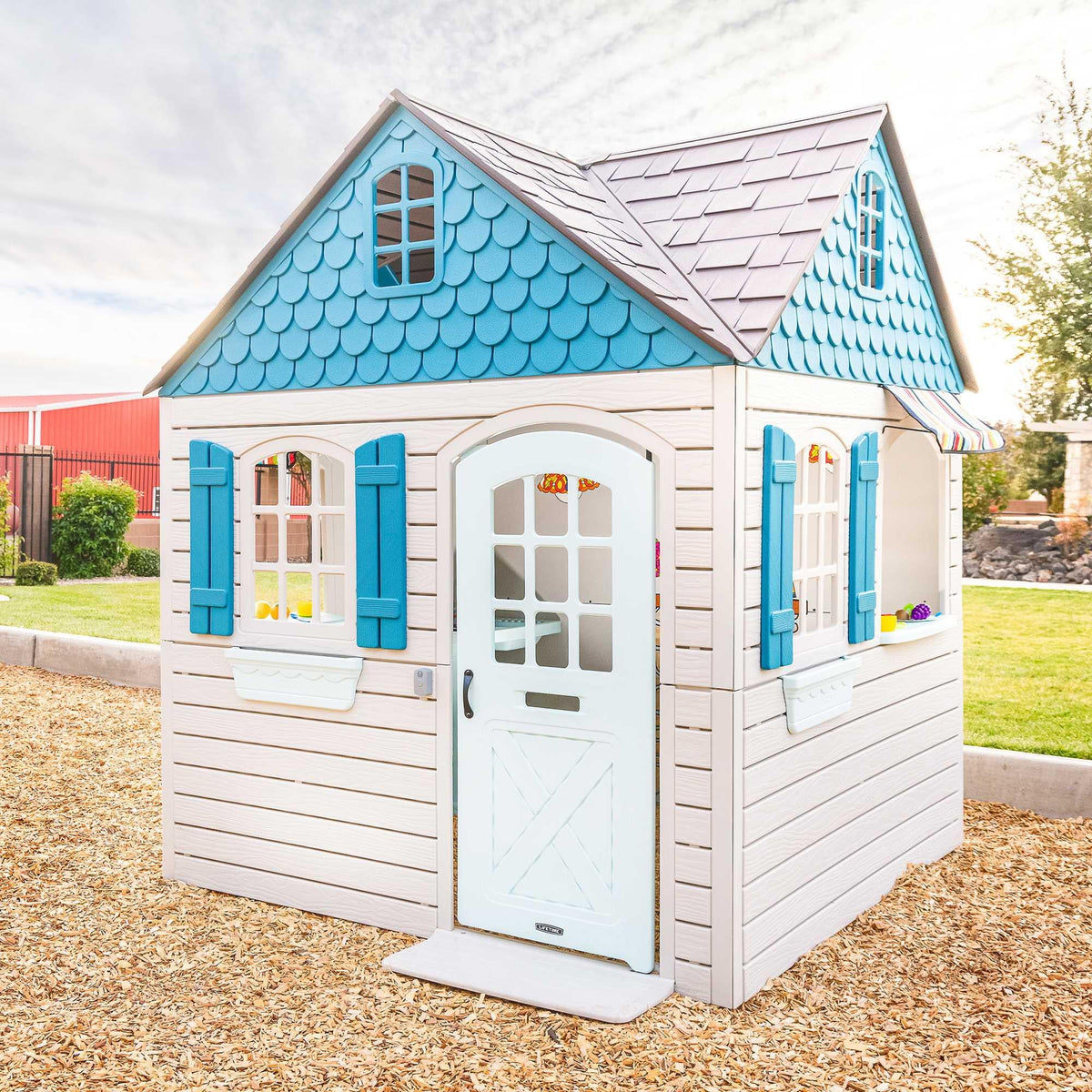 Kid's Outdoor Playhouse H924