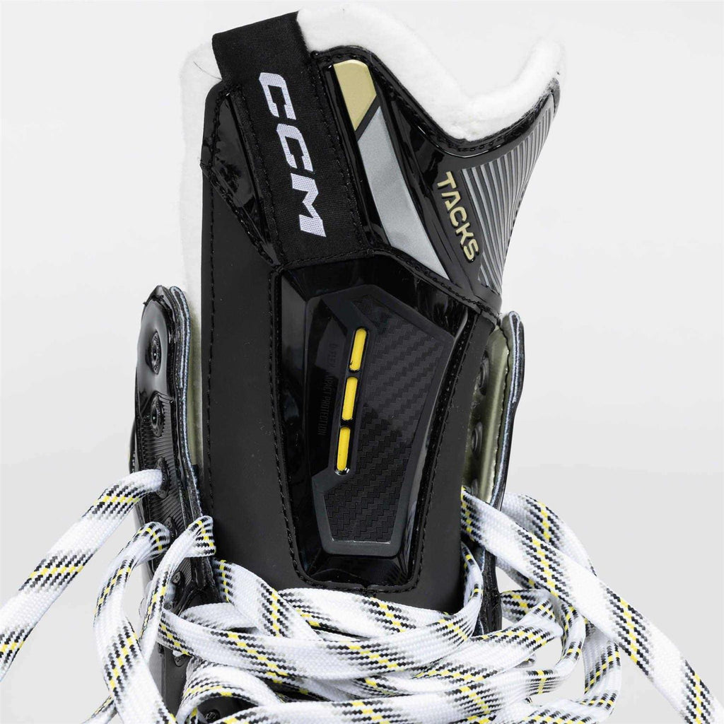 Ice Hockey Skates P97680