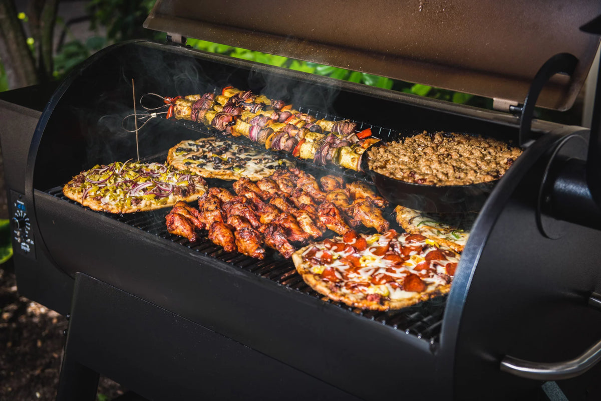 Bronze Wood Pellet Grill and Smoker G877
