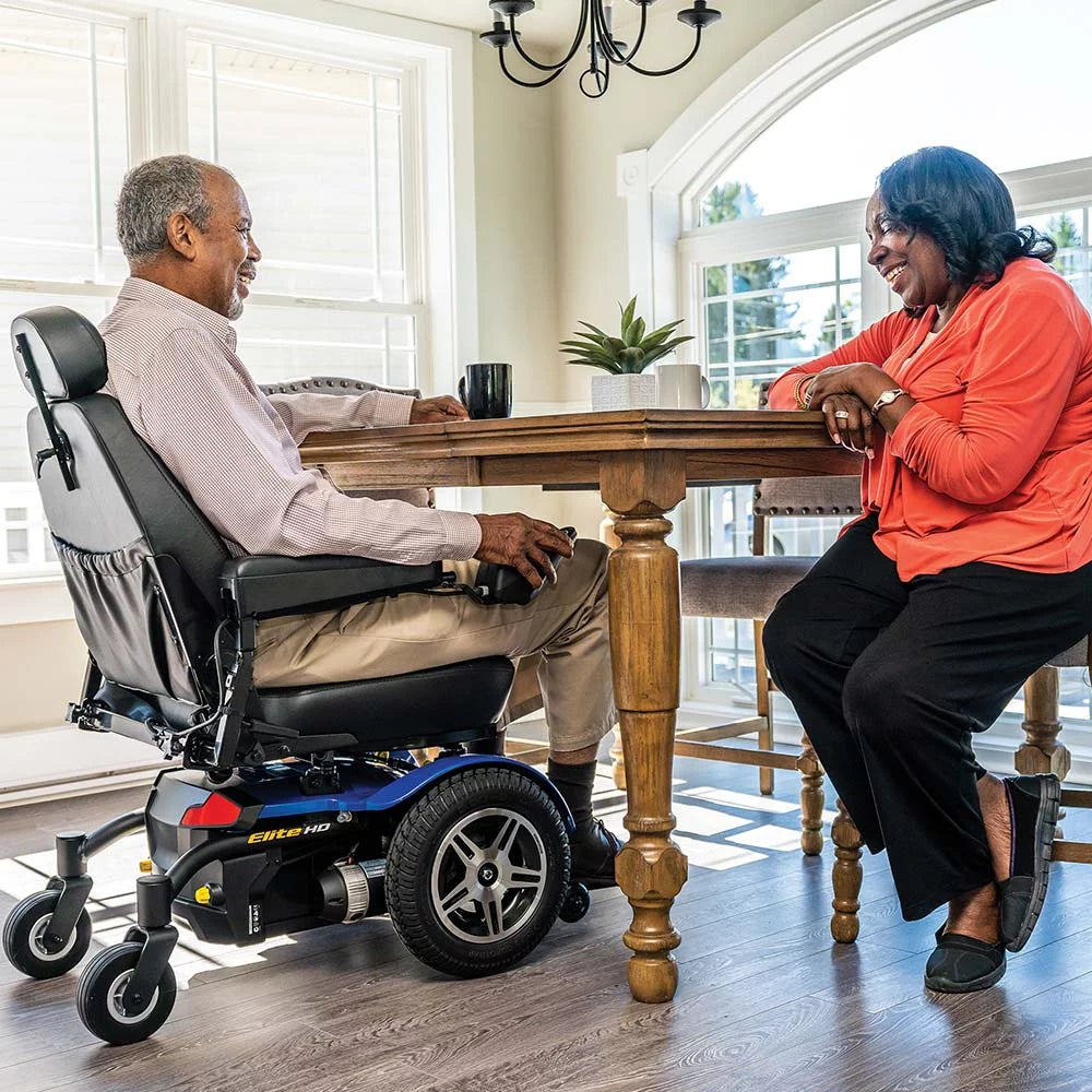 Red Heavy Duty Power Chair R834