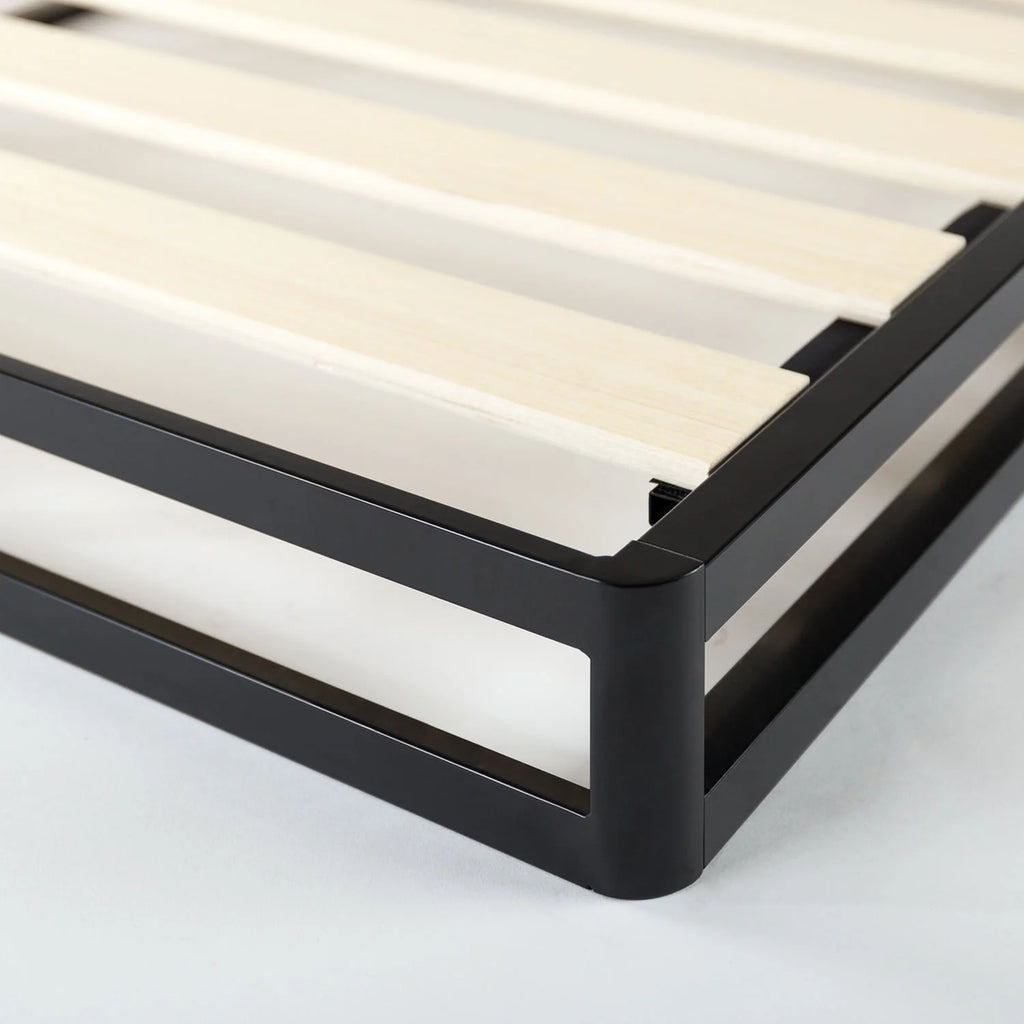 King Metal Box Spring with Wood Slats L4517