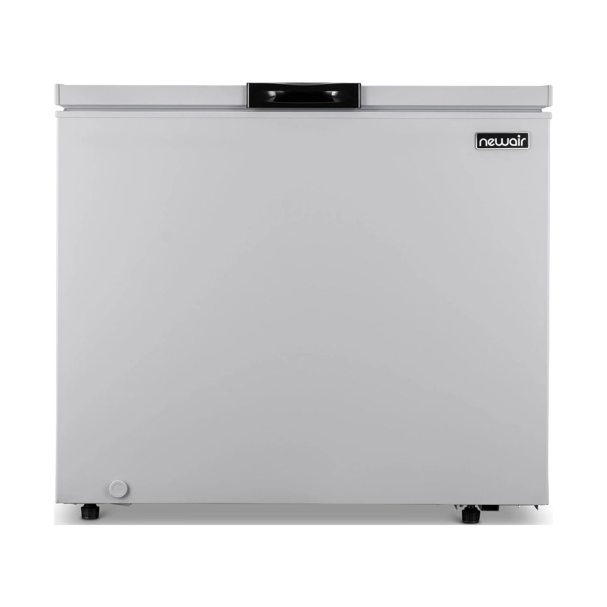 6.7 Cu. Ft. Compact Chest Freezer W16273