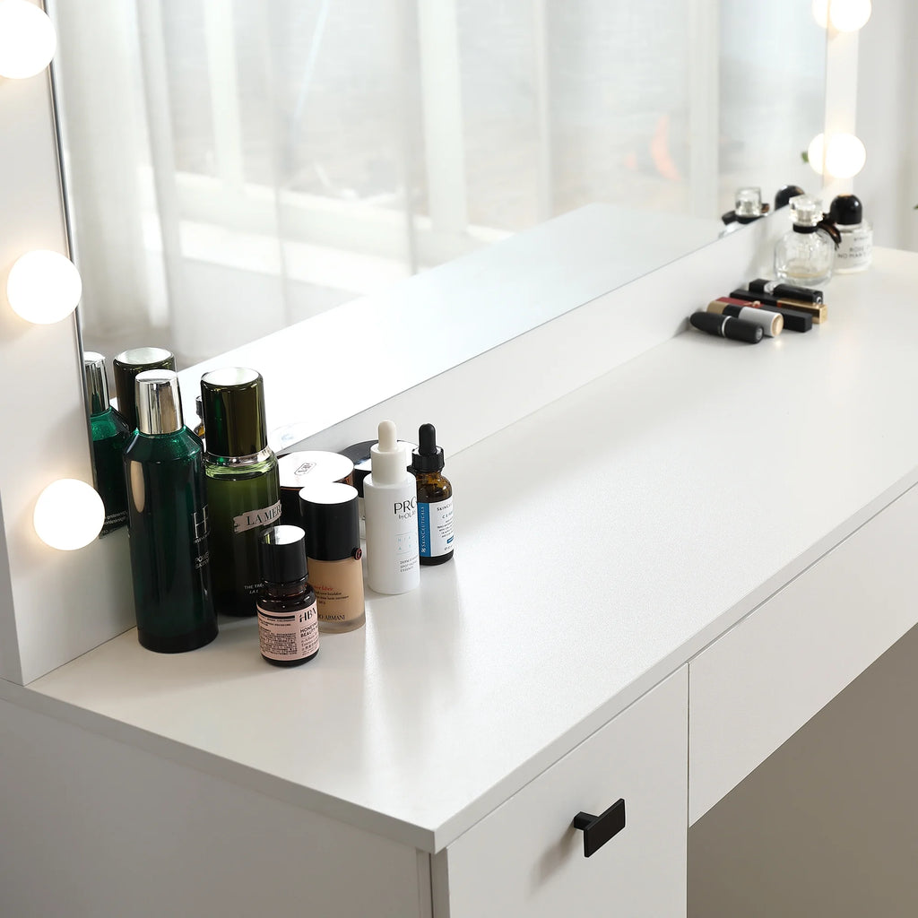 White Makeup Vanity Table with Lighted Mirror and 3 Drawers A3038
