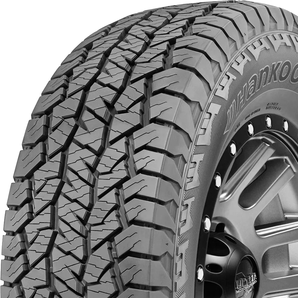 255/70R18 113T Tire K15026
